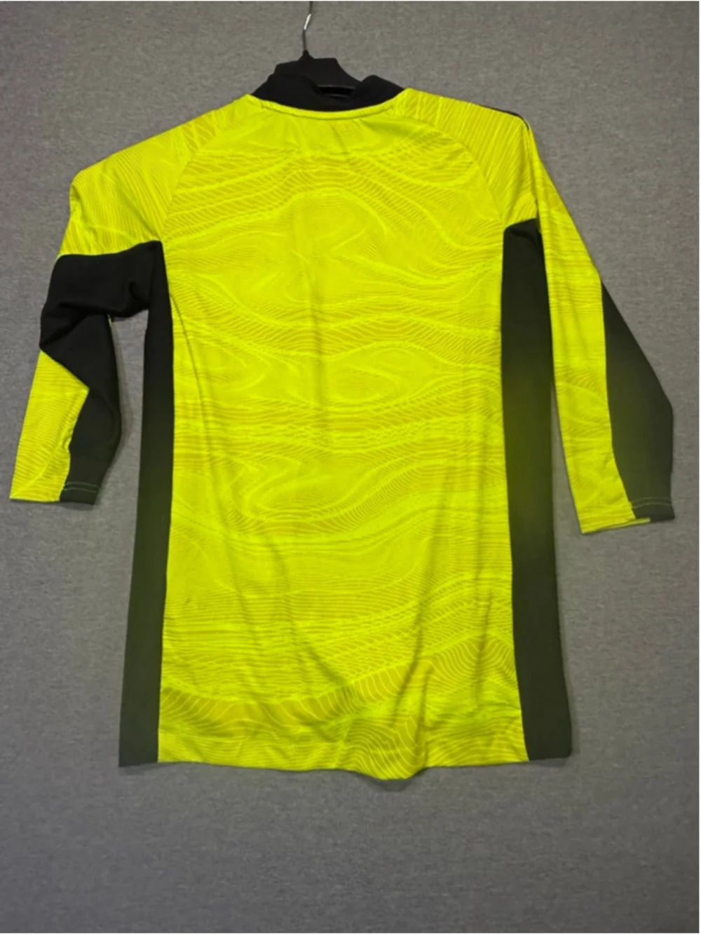 Men's Adidas Neon Green & Black 3/4 Sleeve Jersey or shirt recycled L